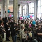 Фестиваль пытается возродить русский феминизм — но достаточно ли он радикален? (Зрители у главной сцены Fem Fest 2017 в Москве | © РИА Новости, Сергей Лютых) Зрители у главной сц…