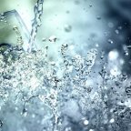 Al Jazeera: земная вода, вероятно, образовалась из солнечного ветра и космической пыли (Стакан воды | © Pixabay) Стакан воды | © Pixabay